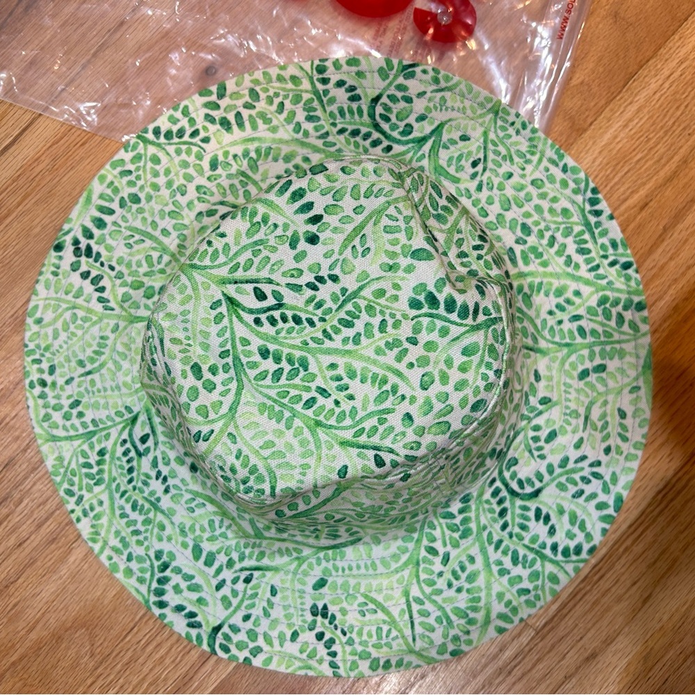 Madewell x Solid & Striped® Canvas Bucket Hat - Picture 13 of 16
